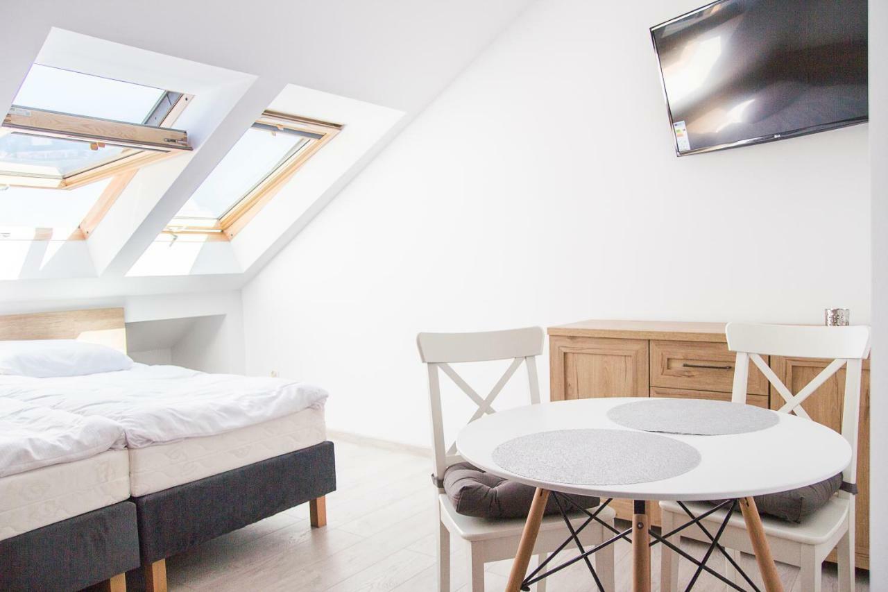 Silver Apartment *