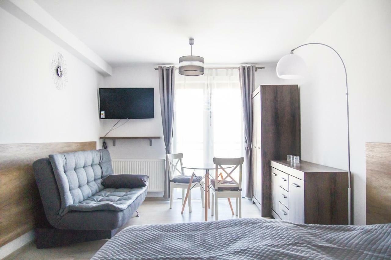 Apartment Silver