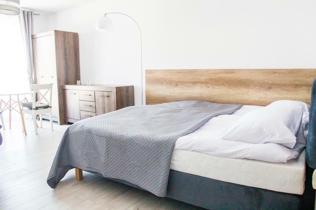 Silver Apartment *