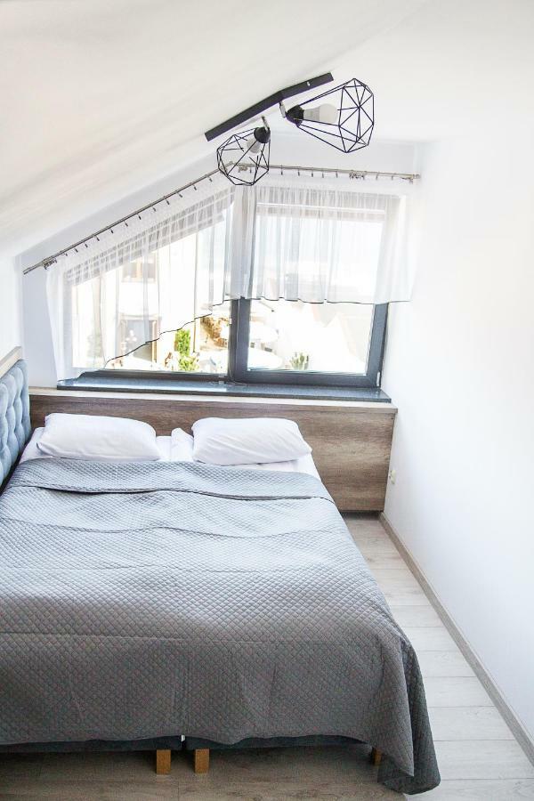 Apartment Silver *